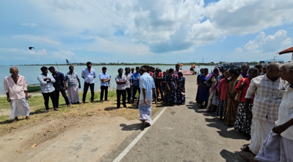Srilankan police arrested villagers