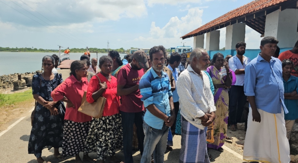 Srilankan police arrested villagers