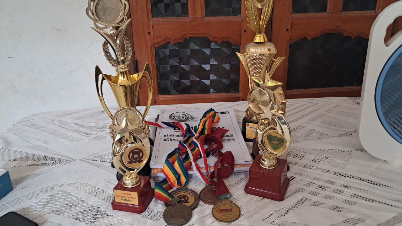 A tamil student's achievement in HSE