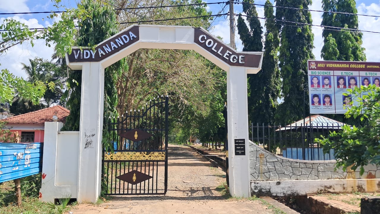 A tamil student's achievement in HSE