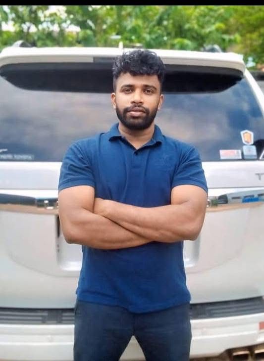 Tamil youth arrested in nilaveli