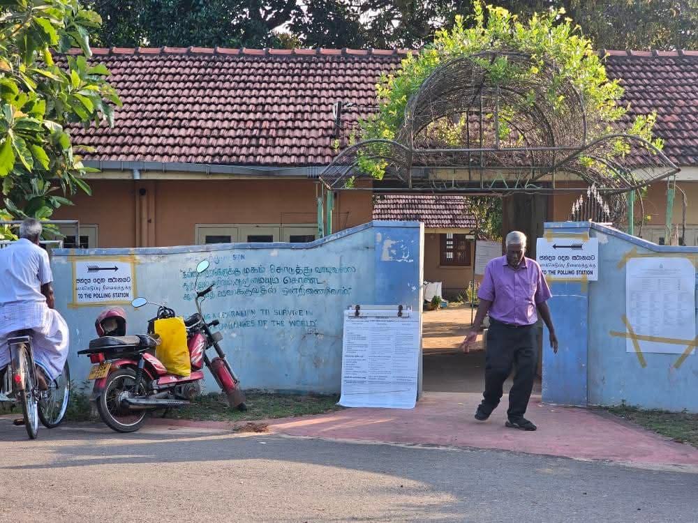 Polling in Sri Lanka 