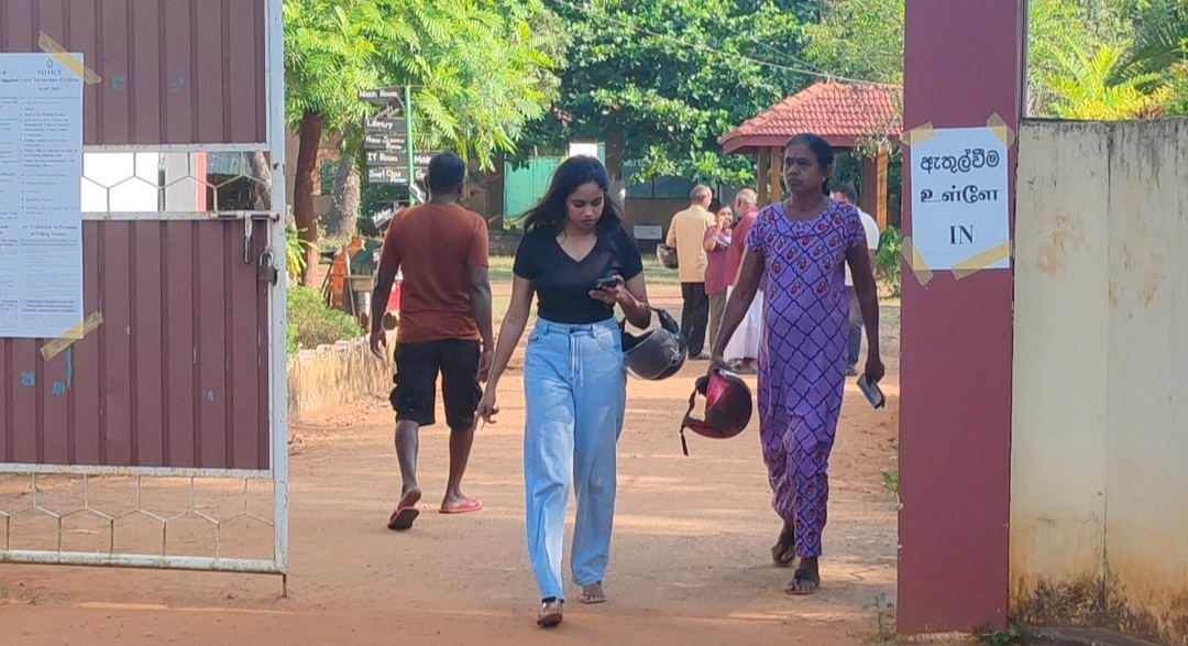 Polling in Sri Lanka 