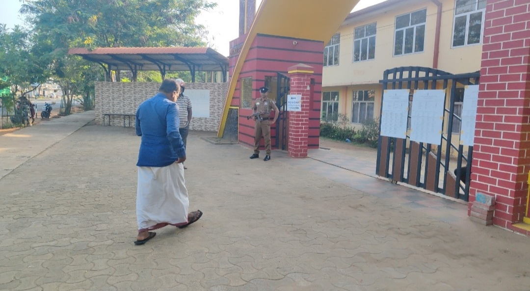 Polling in Sri Lanka 