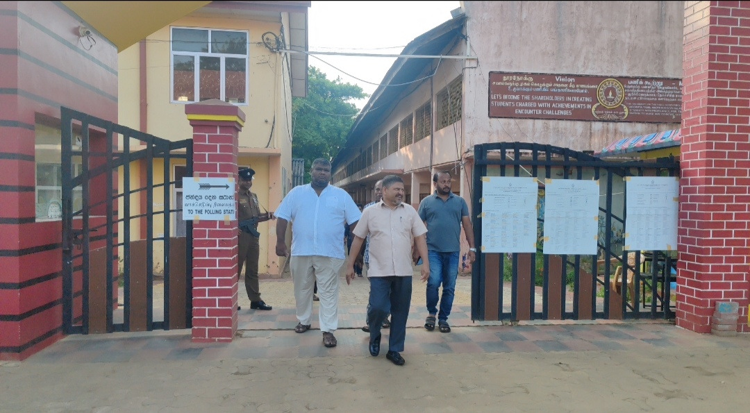 Polling in Sri Lanka 