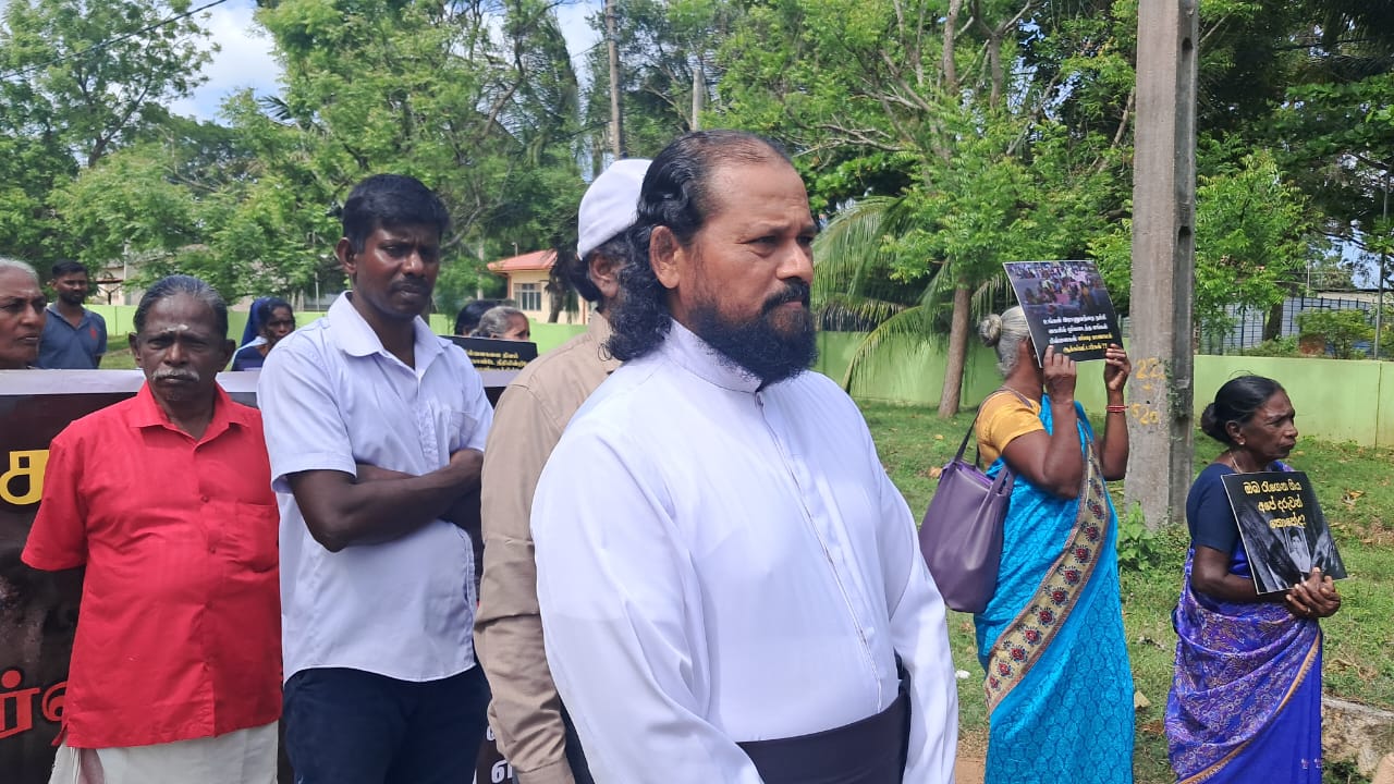 Protest in mankulam