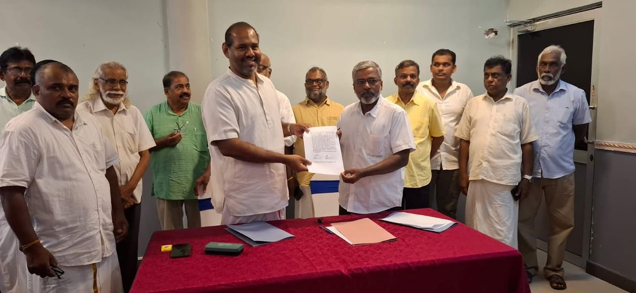 Ponnambalam talks with dharmalingam