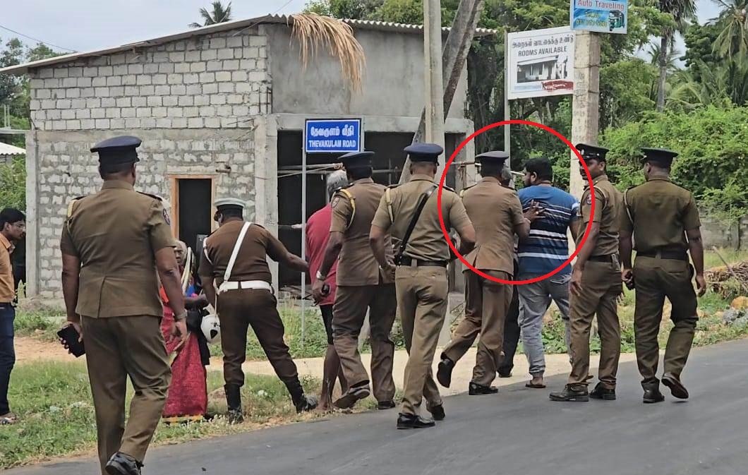 Police intimidates protestors 